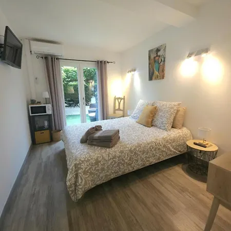 Bed and Breakfast Chez Louis 3*