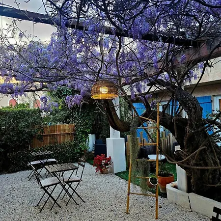 Chez Louis لي إيسامبر