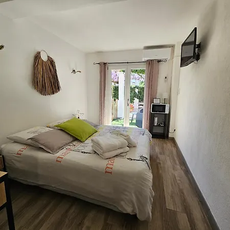 Chez Louis Hotel 3*