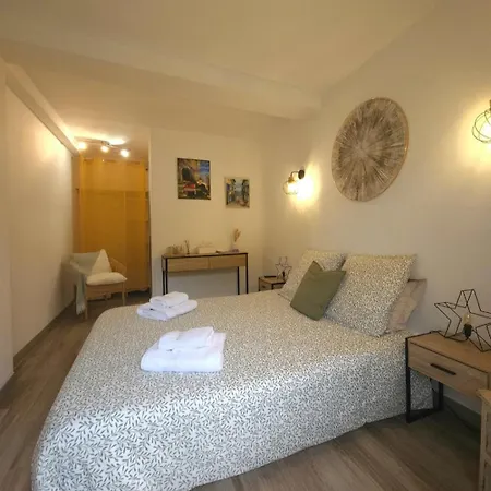 Chez Louis Hotell 3*