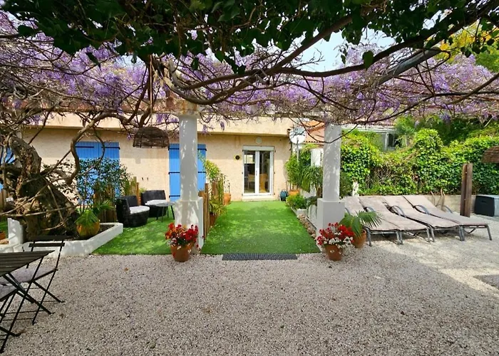فندق Chez Louis لي إيسامبر