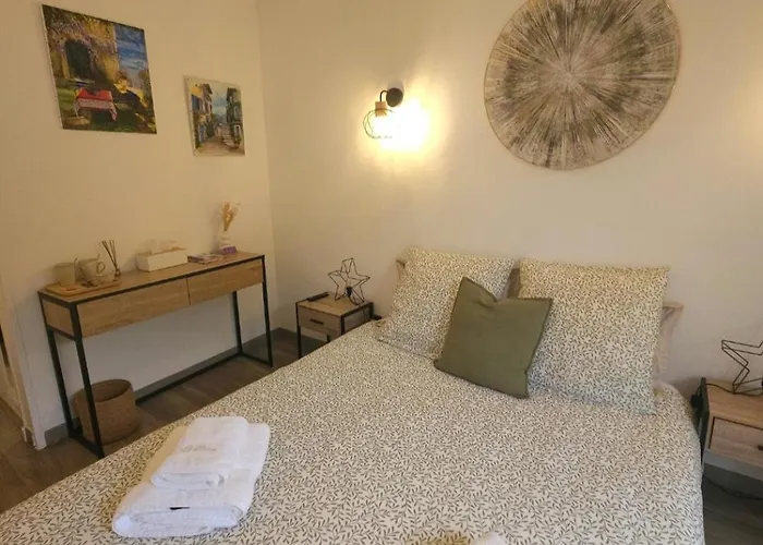 Chez Louis Hotel